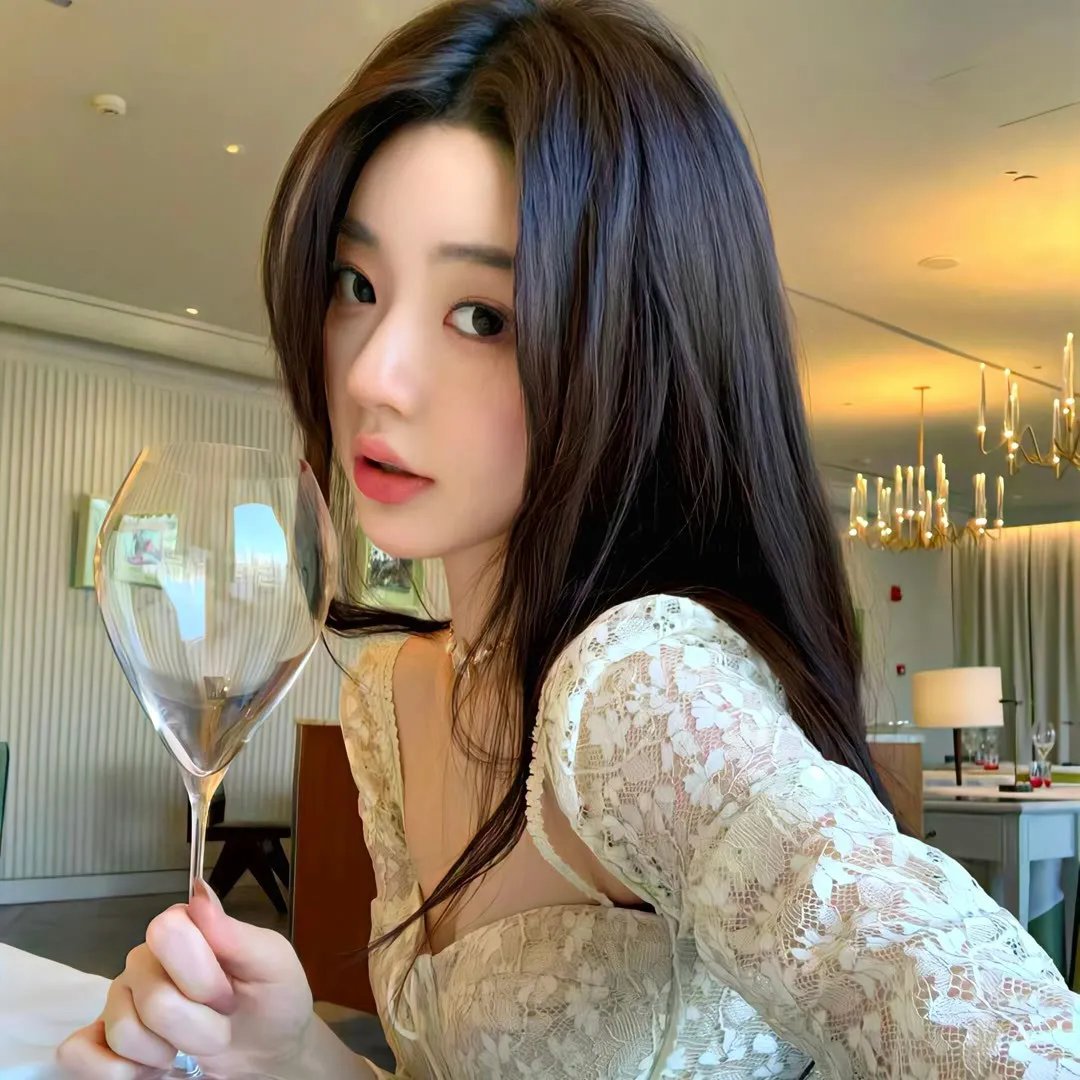 苹果小镇的国王 在线观看封面