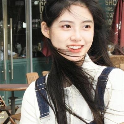 我的助理不简单 在线观看封面